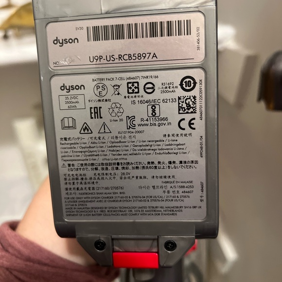 Dyson V12 Detect Slim! - Picture 6 of 6